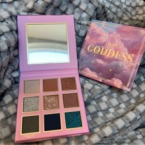NEW! Eloise Goddess Eyeshadow Palette - Vibrant Collection
